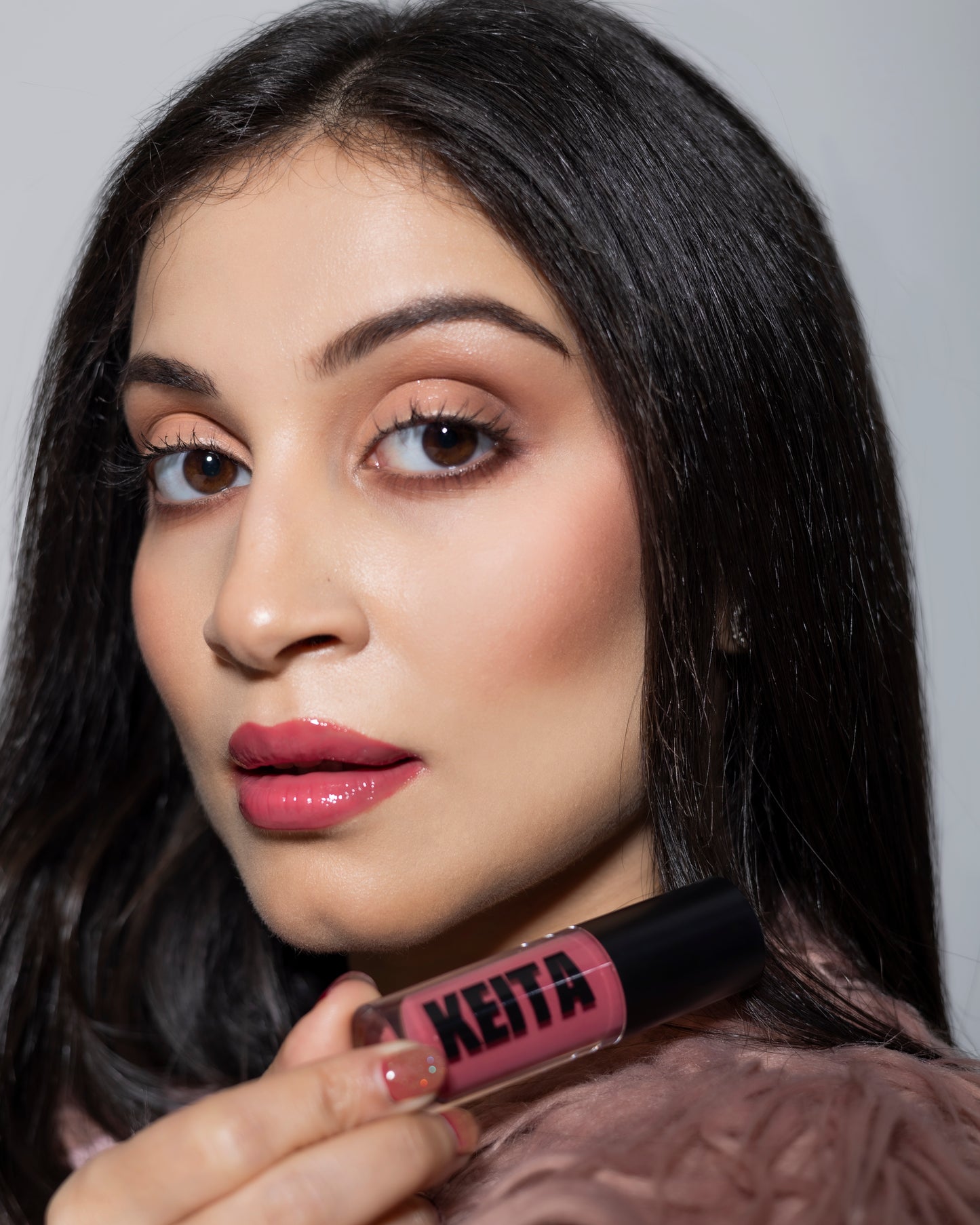 Tinted Lip Oil - Worthy ( Pink) - Gloss Finish